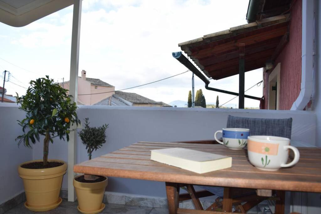 Apartament Laundry House Sinarádes Zewnętrze zdjęcie