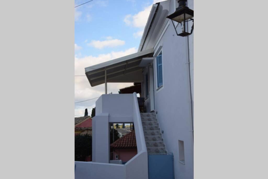 Apartament Laundry House Sinarádes Zewnętrze zdjęcie